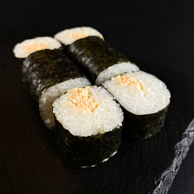 Замовити Макі з печеним лососем / доставка Ямпіль