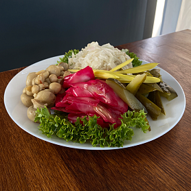 Тарілка солінь / Люкс кафе / замовити їжу